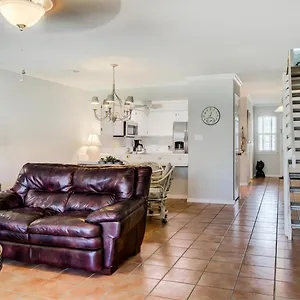 5 C, Three Bedroom Townhome Holiday home